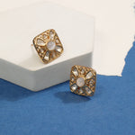 Load image into Gallery viewer, SQUARE ROYALE STUDS