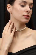 Load image into Gallery viewer, PEARL CHIC STATEMENT CHOKER