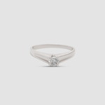 Load image into Gallery viewer, Classic Round Brilliant Elegance (D VS2 / White Gold)