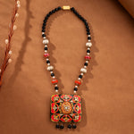 Load image into Gallery viewer, MONOCHROME PENDANT