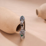 Load image into Gallery viewer, Antique Hinged Bracelet