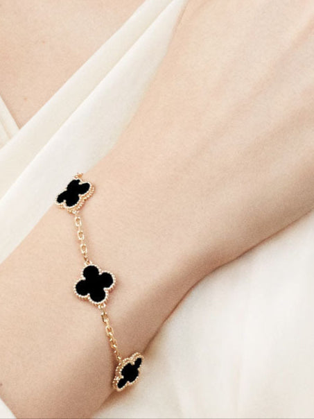 Black Elegance Cleef