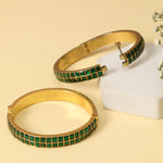 Load image into Gallery viewer, PRINCESS EMERALD BANGLE