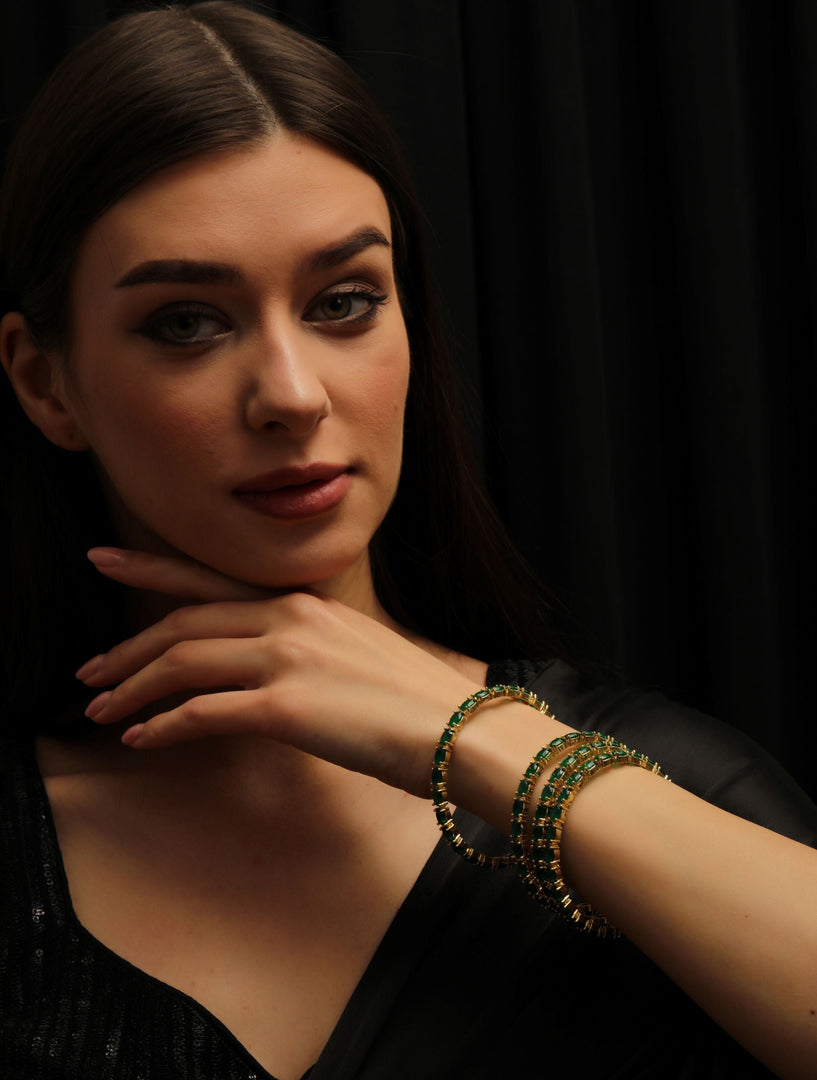 EMERALD OVAL JADAU BANGLE