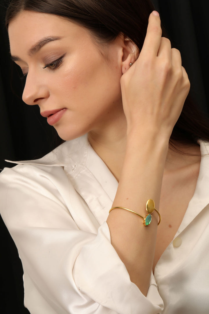 EMERALD OVAL BRACELET