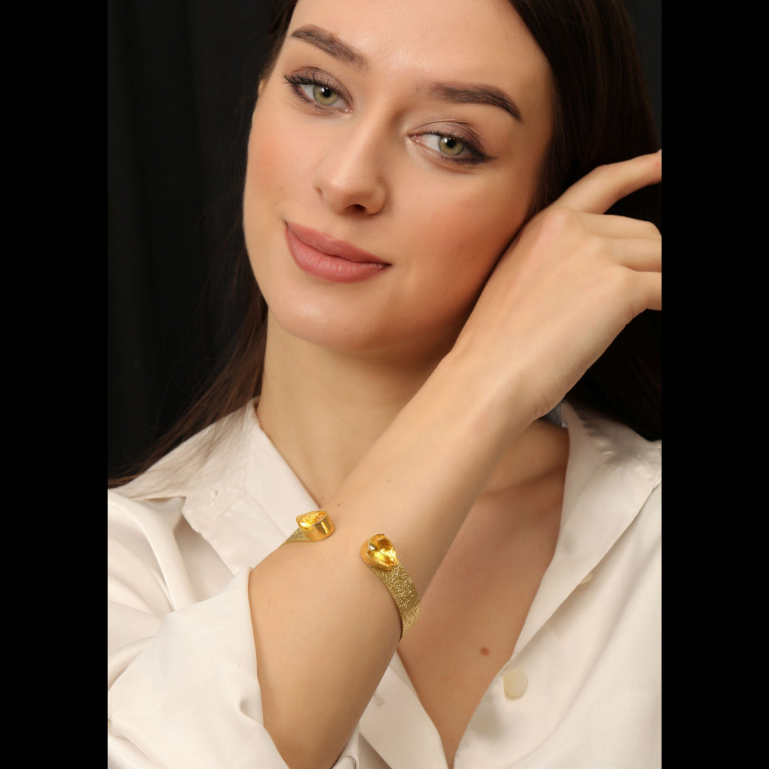 GOLDEN SAPPHIRE KADA