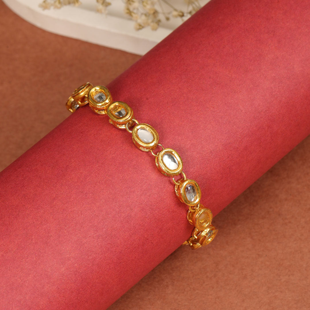 OPULENT STRAND