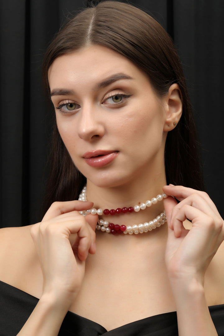 RED KISS PEARL CHOKER
