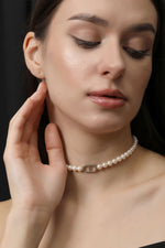 Load image into Gallery viewer, PEARL CHIC STATEMENT CHOKER