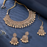 Load image into Gallery viewer, Pearly Choker
