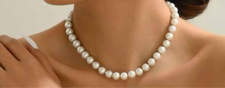 Luxurious  Pearl String