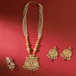 Load image into Gallery viewer, Kudan Pendant Set In Temple With Flower Motifs
