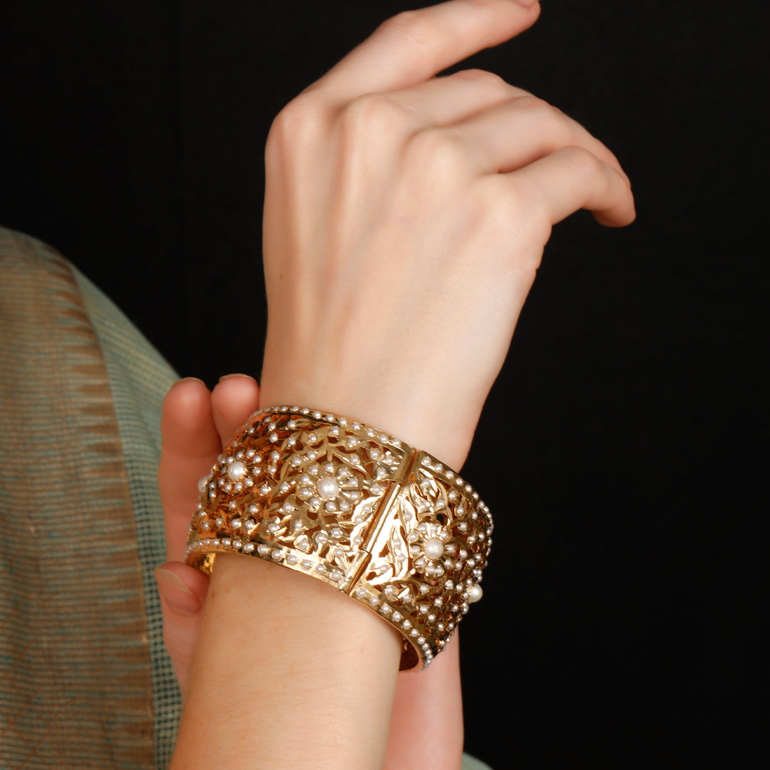 PEARL BRACELET