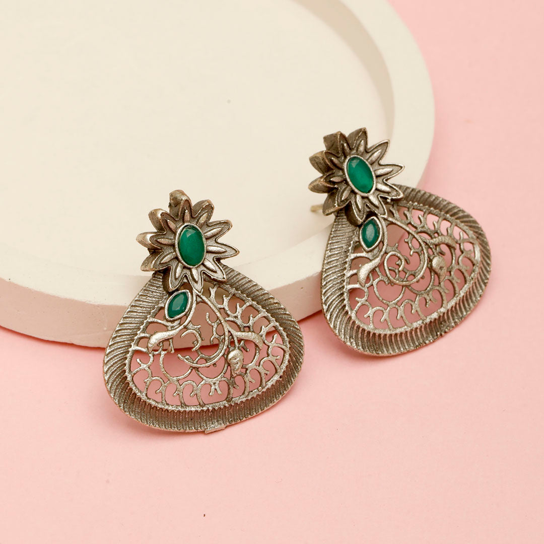 Aura Studs