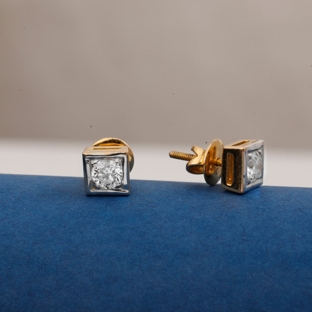 Illusion Princess Diamond Studs (Gold)