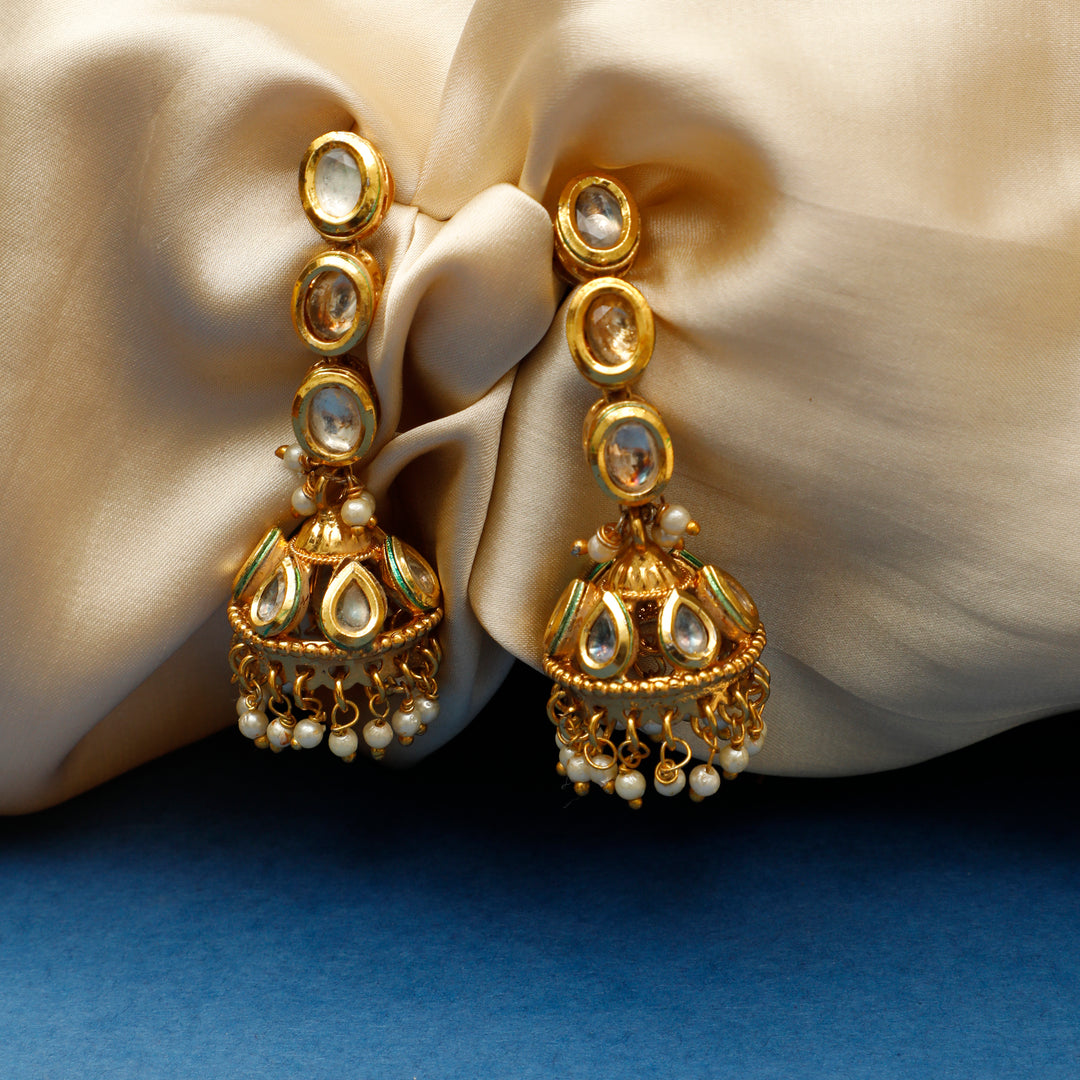 LAYERED GRANDEUR