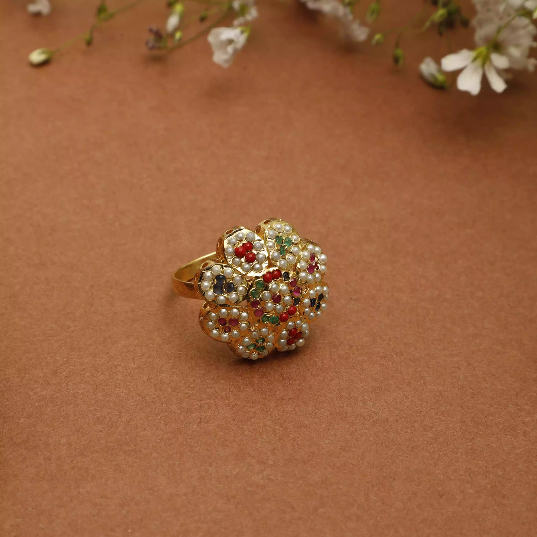 VIBRANT GEMSTONE RING