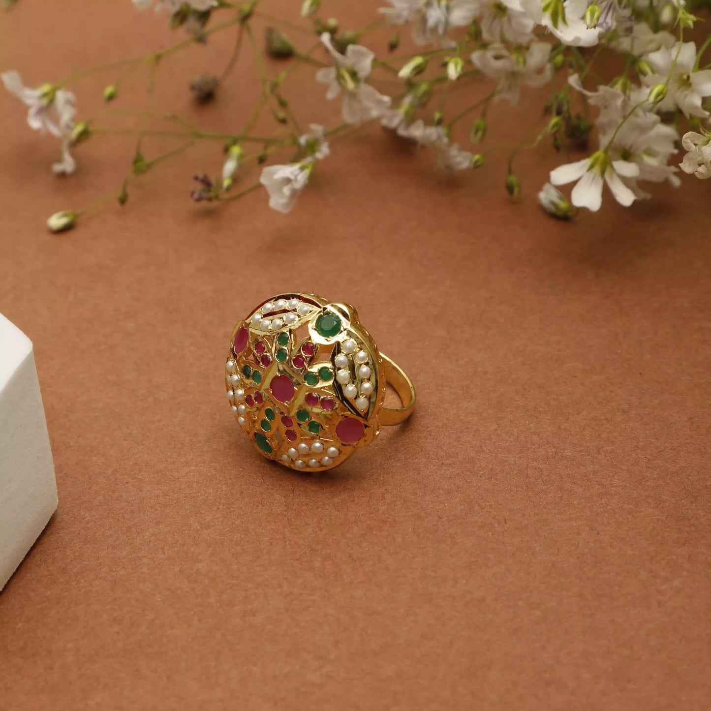 GEOMETRIC STONE RING