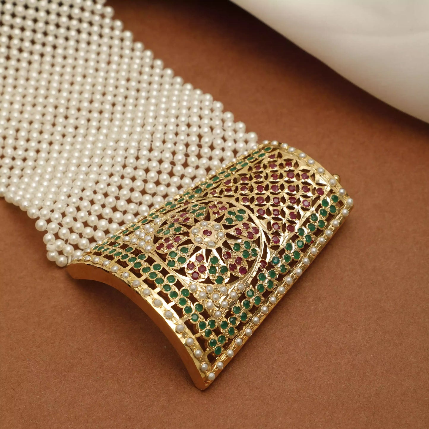 FLORAL WRISTLET
