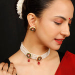 Load image into Gallery viewer, STYLISH PEARL CHOKER
