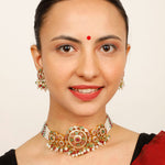 Load image into Gallery viewer, TRIANGLE BLINGY CHOKER
