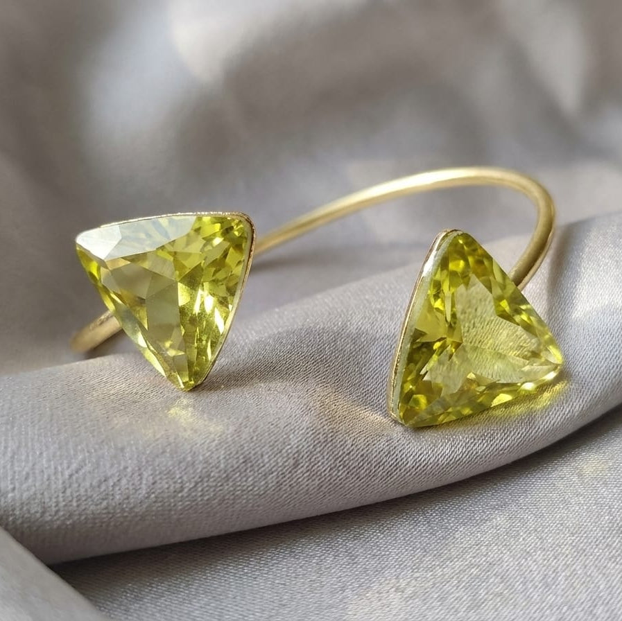 TRIAD ELEGANCE GOLD BRACELET