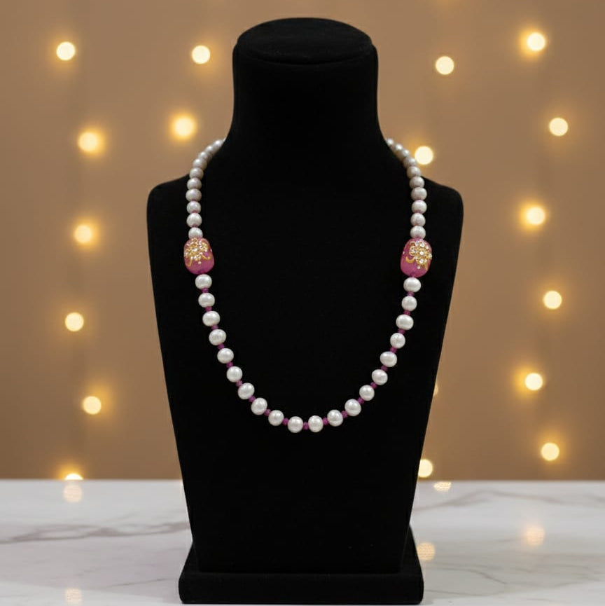 PEARL STONE NECKLINE