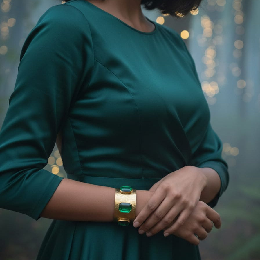 EMERALD WHISPER GOLD BRACELET